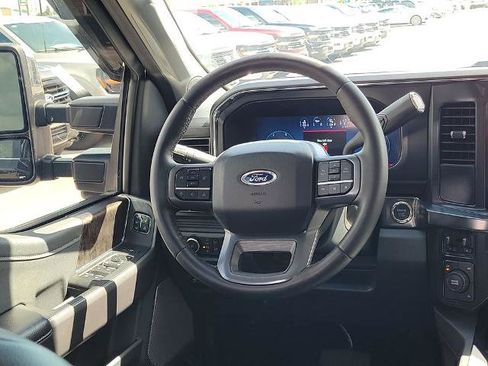 Certified 2025 Ford F250 Lariat w/ Chrome Package AWD/4WD image 14