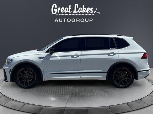 Used 2021 Volkswagen Tiguan SE R-Line AWD/4WD image 2