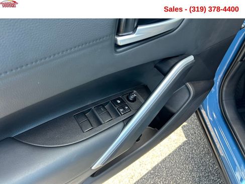 Used 2026 Toyota Corolla Cross AWD Hybrid w/ Convenience Package image 12