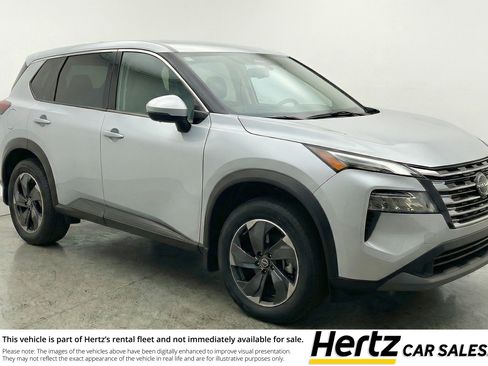 Used 2025 Nissan Rogue SV AWD/4WD image 1