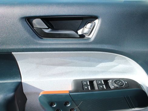 Used 2023 Ford Maverick XLT w/ Equipment Group 300A Standard image 12