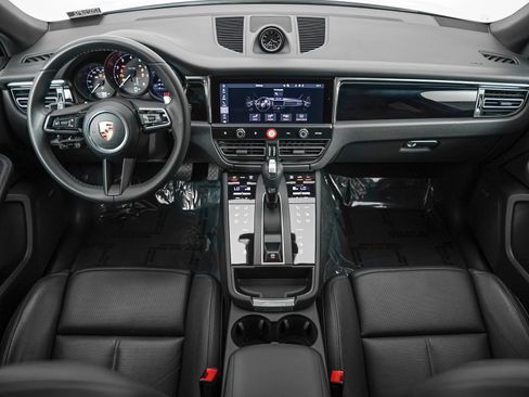 Certified 2026 Porsche Macan AWD/4WD image 14