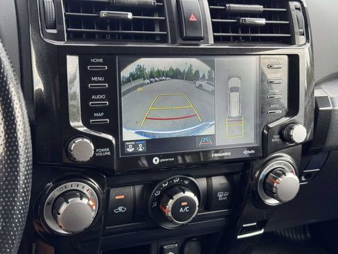Used 2024 Toyota 4Runner TRD Off-Road Premium AWD/4WD image 11