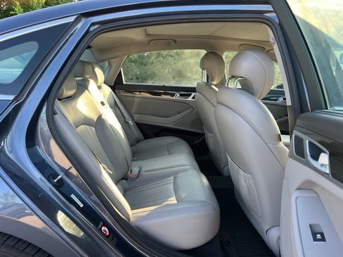 Used 2015 Hyundai Genesis 3.8 w/ Option Group 02 AWD/4WD image 15