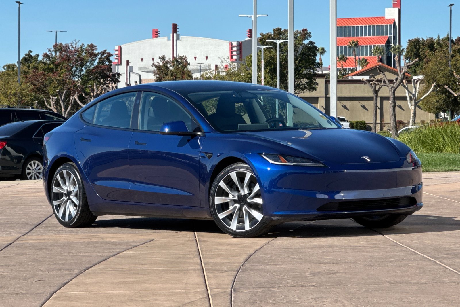 Used 2024 Tesla Model 3 Long Range AWD/4WD image 2