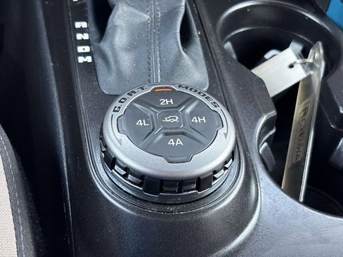 Used 2022 Ford Bronco Wildtrak AWD/4WD image 30