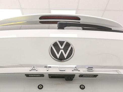 Used 2021 Volkswagen Atlas SEL AWD/4WD image 12