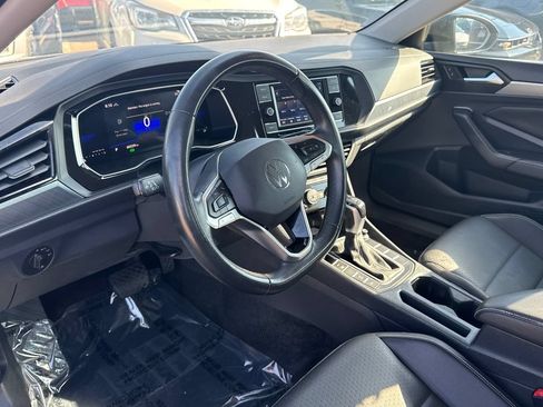 Used 2024 Volkswagen Jetta SE FWD image 21