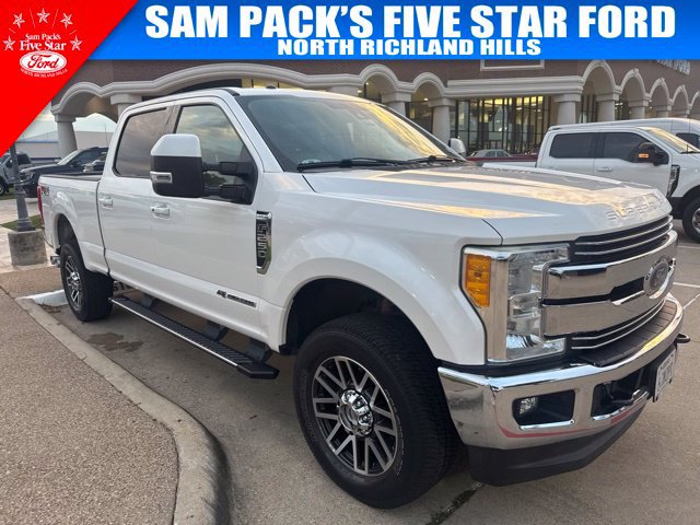Used 2017 Ford F250 Lariat w/ Lariat Ultimate Package AWD/4WD image 3