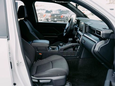 Used 2025 Toyota 4Runner SR5 image 17