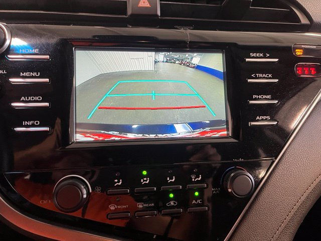 Used 2018 Toyota Camry LE FWD image 29