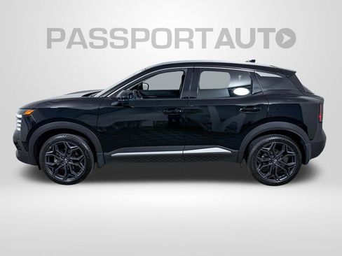 Certified 2025 Nissan Kicks SR w/ SR Premium Package AWD/4WD image 10