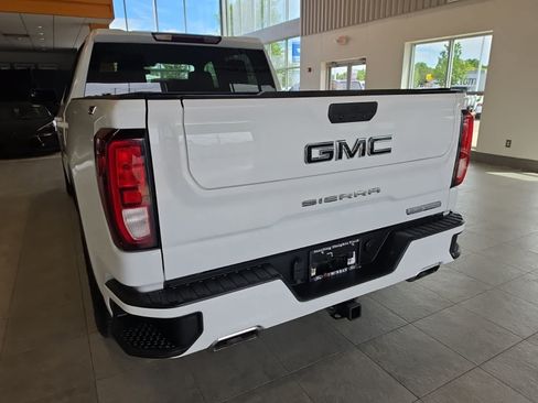 Used 2021 GMC Sierra 1500 Elevation w/ X31 Off-Road Package AWD/4WD image 10