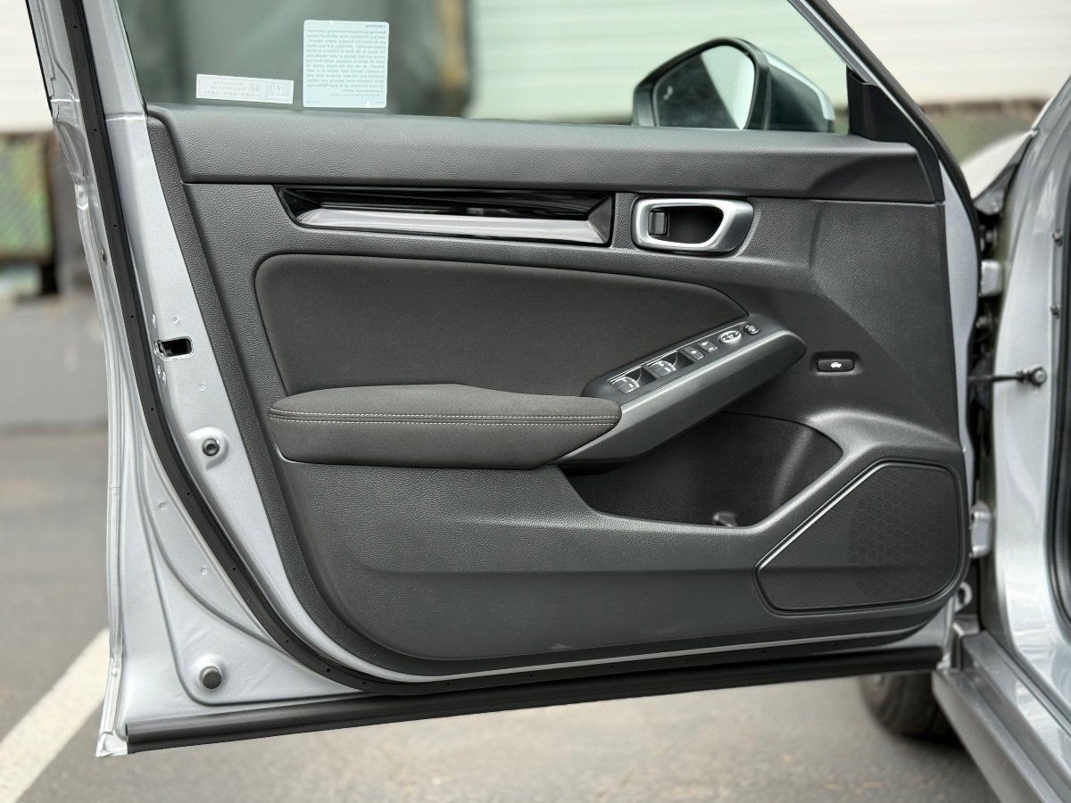 Used 2024 Honda Civic EX image 12