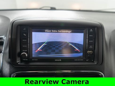 Used 2018 Dodge Grand Caravan SXT image 5