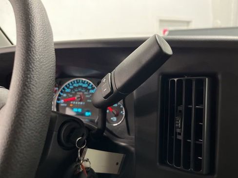 New 2025 Chevrolet Express 3500 Work Van w/ Power Convenience Package image 30