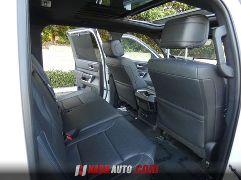 Used 2024 Toyota Tundra Platinum AWD/4WD image 29