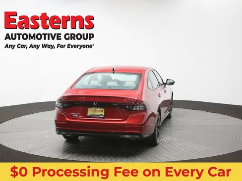 Used 2025 Honda Accord SE image 38
