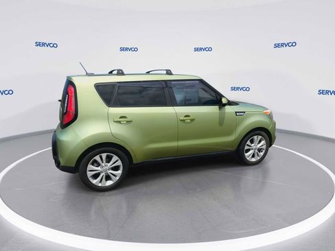 Used 2016 Kia Soul + FWD image 9