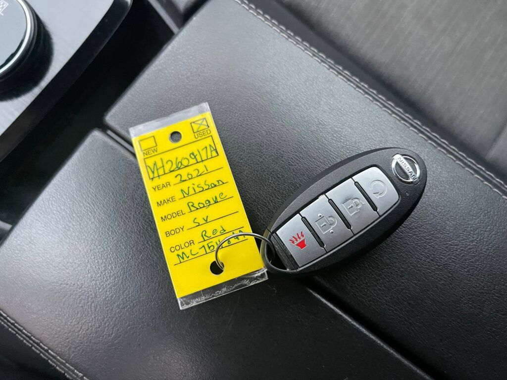 Used 2021 Nissan Rogue SV AWD/4WD image 4