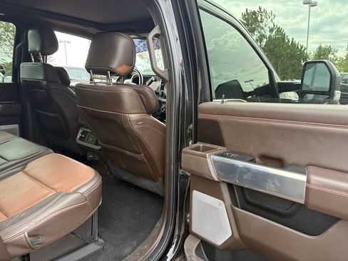 Certified 2025 Ford F350 King Ranch AWD/4WD image 29