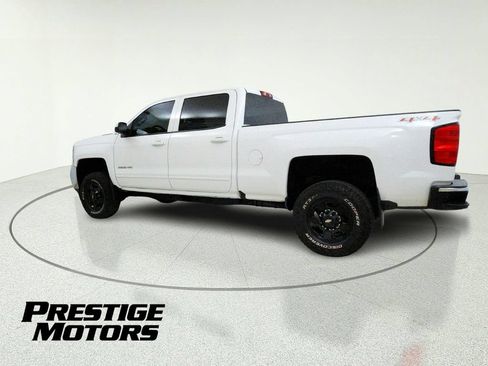 Used 2017 Chevrolet Silverado 2500 LT AWD/4WD image 4