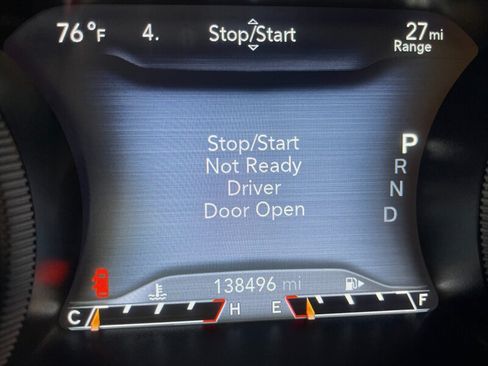 Used 2019 Jeep Cherokee Trailhawk w/ Cold Weather Group AWD/4WD image 9