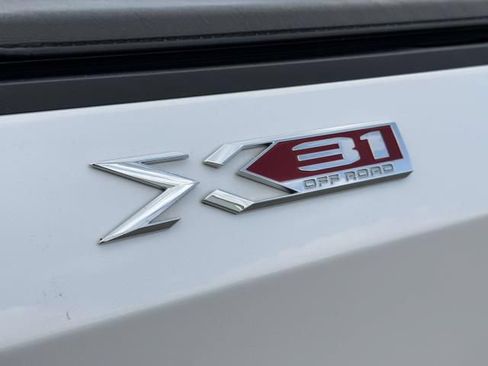 Used 2022 GMC Sierra 1500 SLT w/ SLT Premium Plus Package AWD/4WD image 6