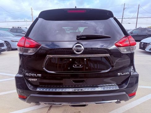 Used 2019 Nissan Rogue SL w/ Premium Package AWD/4WD image 5