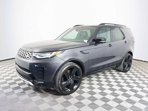 Used 2025 Land Rover Discovery Metropolitan Edition AWD/4WD image 1