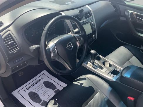 Used 2014 Nissan Altima 3.5 SL w/ Technology Package FWD image 17