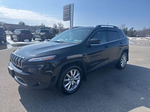 Used 2016 Jeep Cherokee Limited w/ Luxury Group image 2