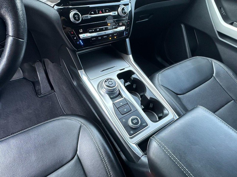 Used 2021 Ford Explorer Limited w/ Equipment Group 301A AWD/4WD image 9
