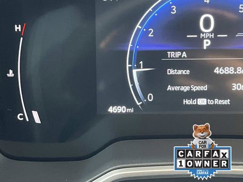 Used 2025 Toyota Corolla Cross XLE w/ Convenience Package image 37