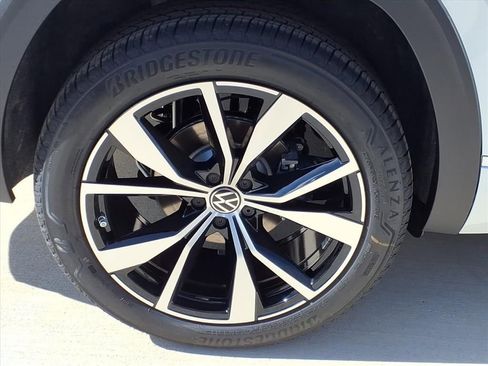 New 2026 Volkswagen Atlas SEL Premium R-Line AWD/4WD image 4