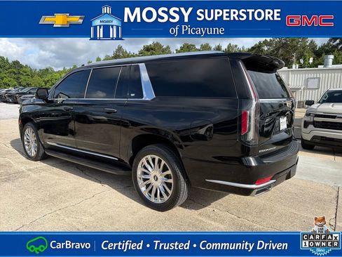 Certified 2023 Cadillac Escalade ESV Premium Luxury w/ LPO, Floor Liner Package AWD/4WD image 4