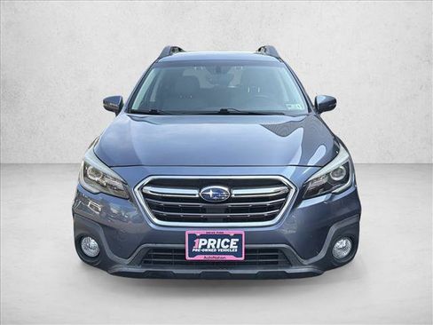 Used 2018 Subaru Outback 2.5i Limited AWD/4WD image 2