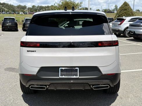 New 2026 Land Rover Range Rover Sport SE AWD/4WD image 4