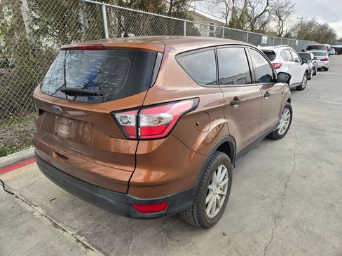 Used 2017 Ford Escape S image 4