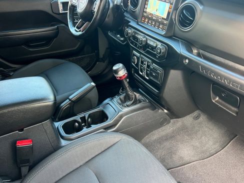 Used 2022 Jeep Wrangler Unlimited Sport w/ Sun And Sound Package image 16