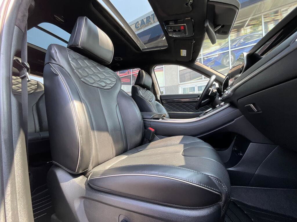 Used 2022 Hyundai Palisade Calligraphy w/ Cargo Package AWD/4WD image 11