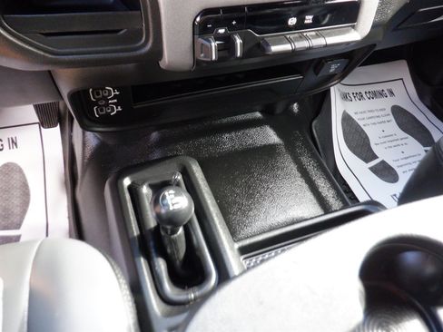 Used 2021 RAM 2500 Tradesman w/ Chrome Appearance Group image 17