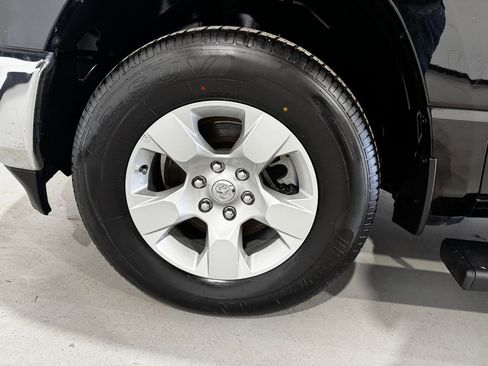 Used 2022 RAM 1500 Big Horn AWD/4WD image 8