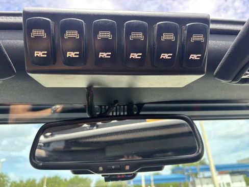 Used 2014 Jeep Wrangler Unlimited Sahara AWD/4WD image 19