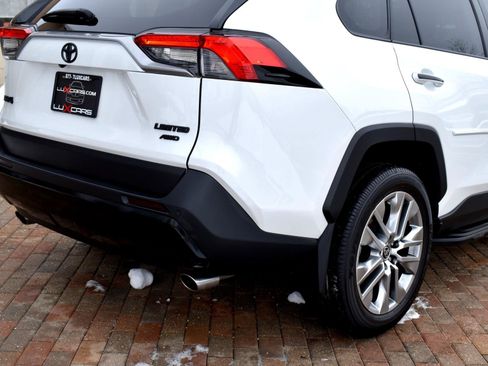 Used 2023 Toyota RAV4 Limited image 12