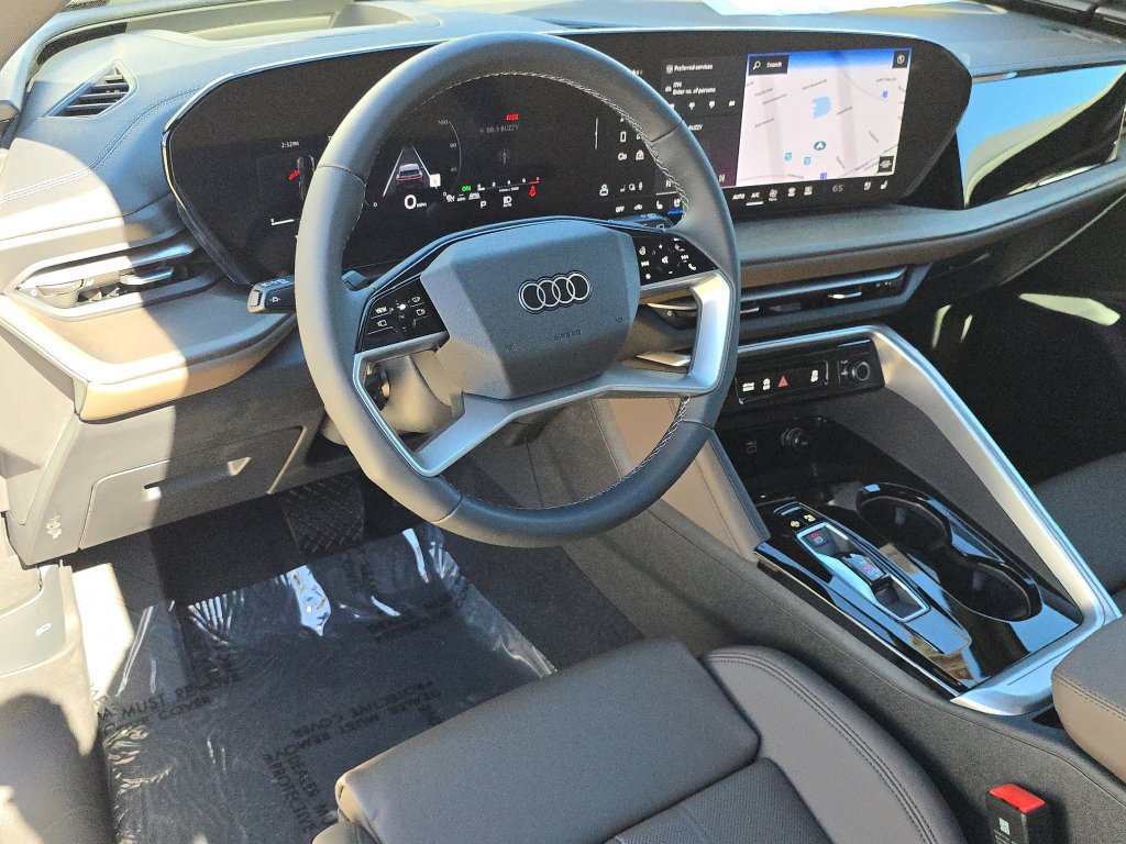 Used 2025 Audi Q5 Premium Plus w/ Premium Plus AWD/4WD image 16