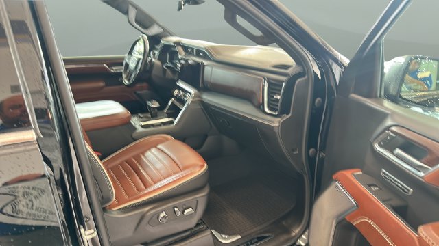 Used 2023 GMC Sierra 1500 Denali Ultimate AWD/4WD image 18