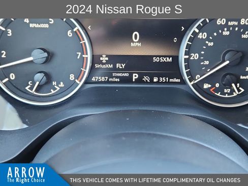 Used 2024 Nissan Rogue S image 26