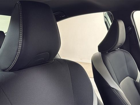 Certified 2025 Toyota Camry SE image 19