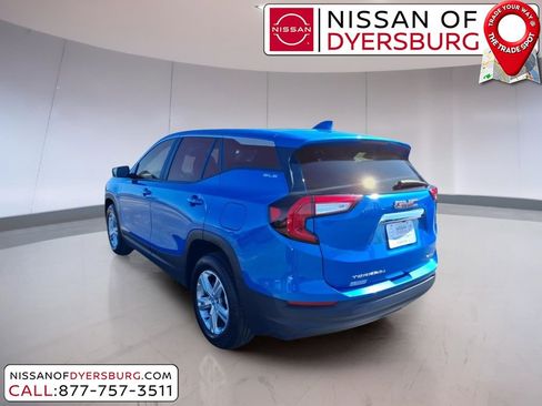 Used 2024 GMC Terrain SLE image 5